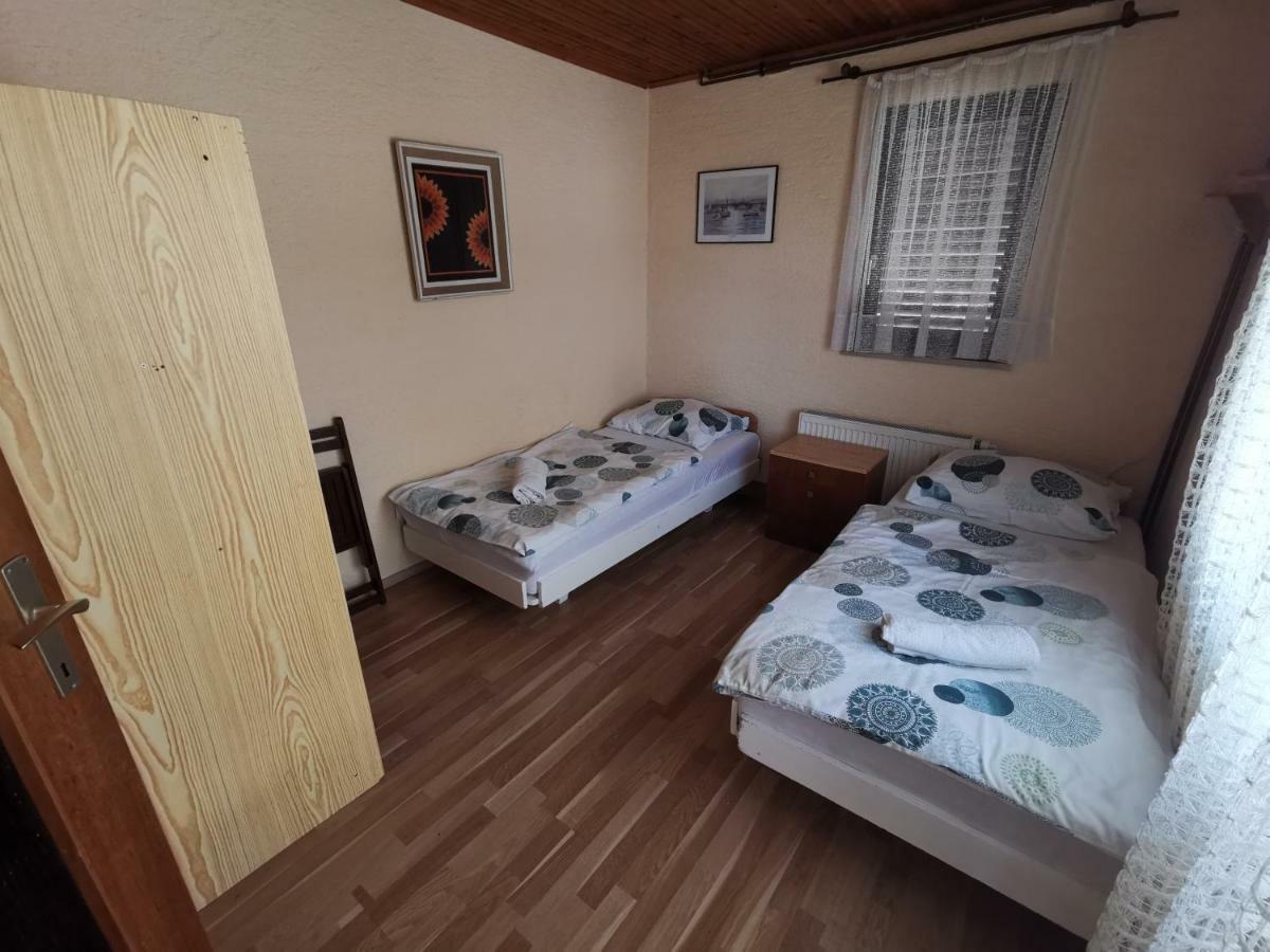 Guest House Dijana Kraljevica Exterior photo