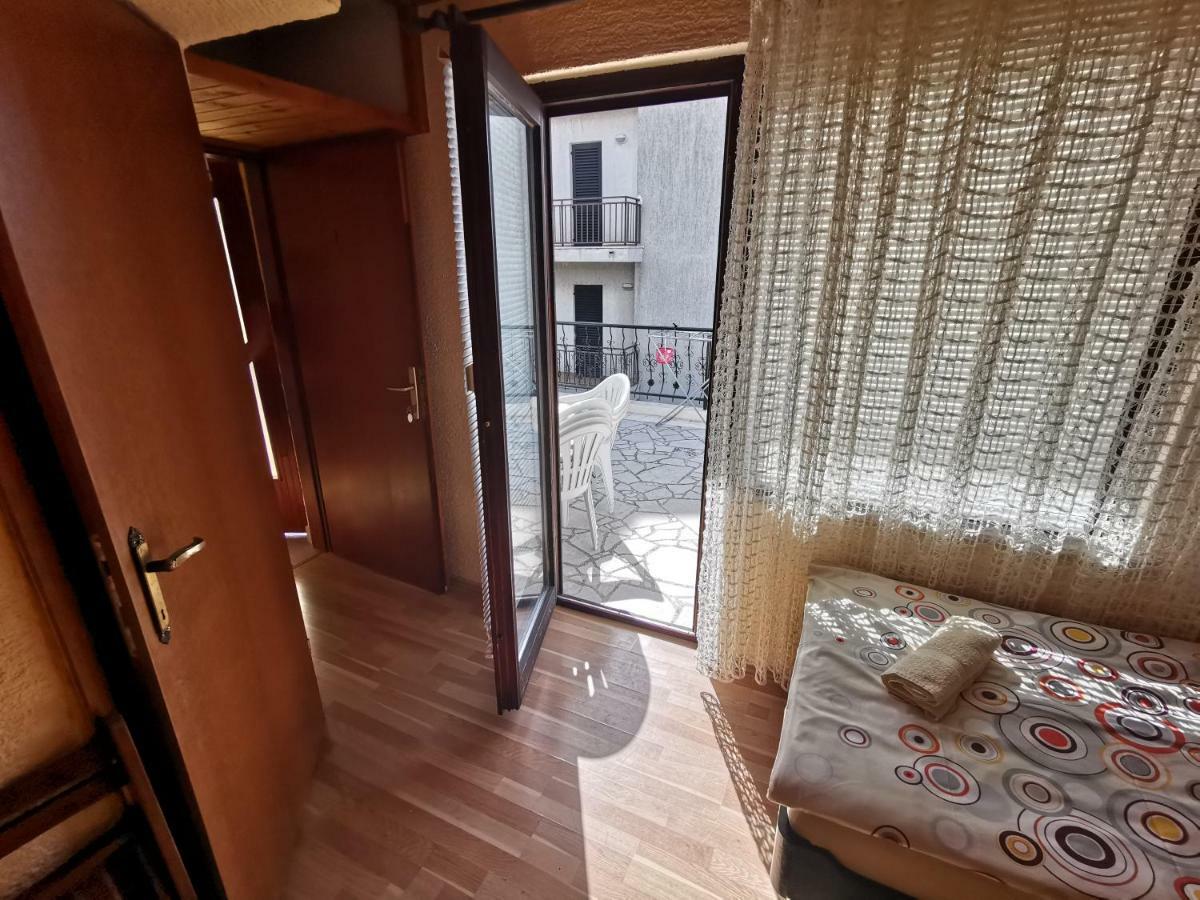 Guest House Dijana Kraljevica Exterior photo
